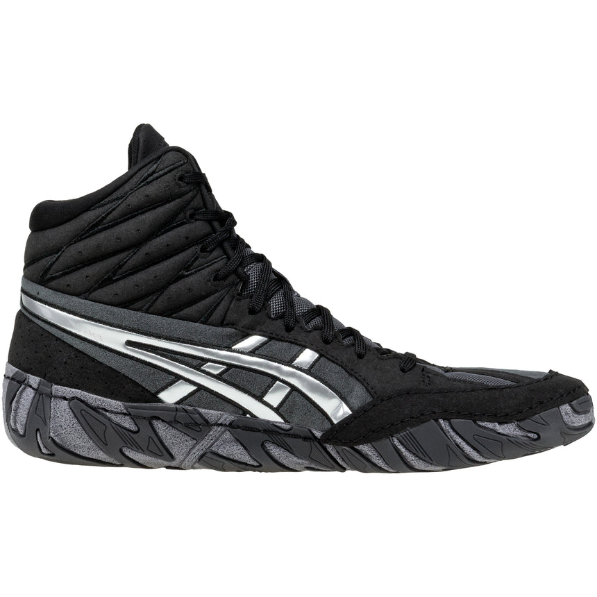 ASICS Aggressor 6 Wrestling Shoes in Black and Silver side view