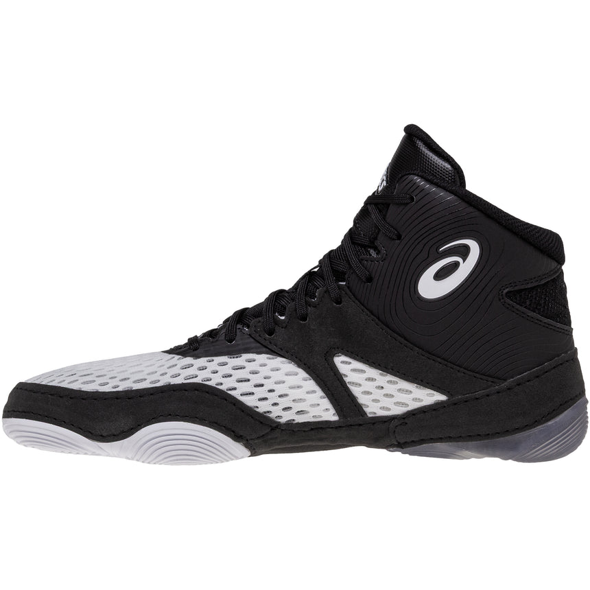 ASICS Split Elite Wrestling Shoes in White and Black side view 2