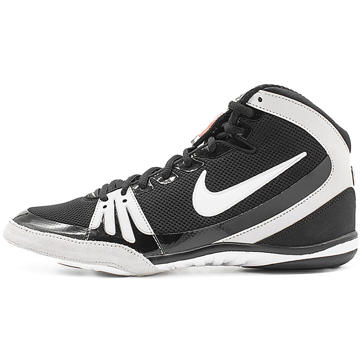 Nike Freek Wrestling Shoes in Black and White from the side 2
