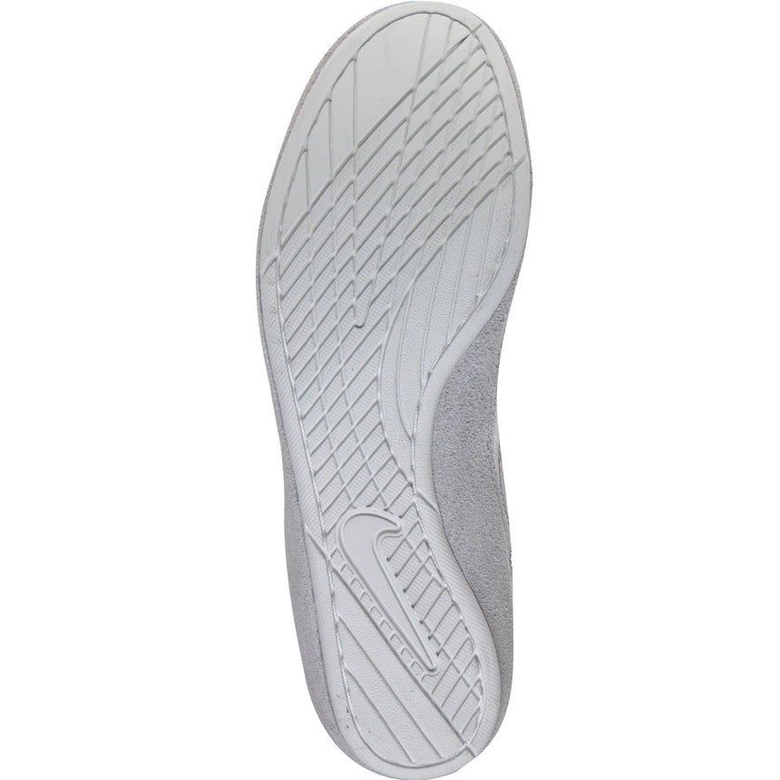 Nike SpeedSweep VII Wrestling Shoes in White and Silver sole view